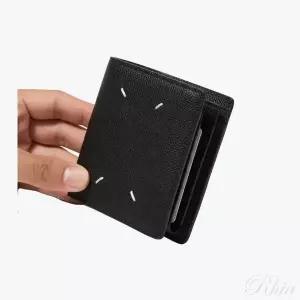 메종 마르지엘라 26SS 시그니처 스티치 코인포켓 반지갑 SA3UI0007 P4745 T8013