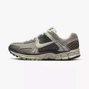 신상 [Nike 국내매장판] 나이키 줌 보메로 5 FB8825 001