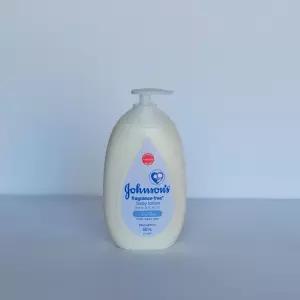 존슨 화이트로션 500ml/베이비/로션/아기/크림/보습/존슨즈/어린이/유아/아동/키즈/바디/얼굴/가족/수분