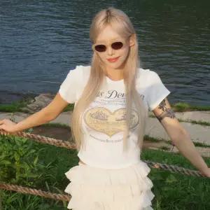 듀엘링6차 Heart Slim Crop Top WH_D262MSM102