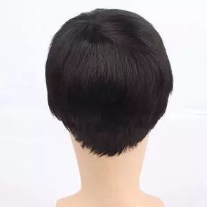 트렌디 자연스러운 중년 남자 시크 썸
