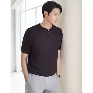 [하프클럽/BY파크랜드]티셔츠 하나로 패션 완성 슬릿넥 티셔츠