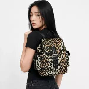 가니 A6617 943 레오파드 프린트 스몰 백팩