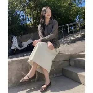 로엠 스트랩 디테일 셔츠 RMYWG25NT1