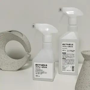 일본 무인양품 MUJI 거꾸로도 사용할 수 있는 스프레이 분무기 공병