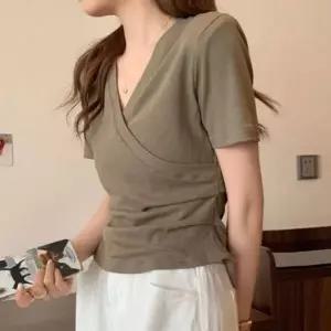 [제이큐]브이넥 무지 스판 여성 여름 셔링 랩 언발 반팔 티셔츠