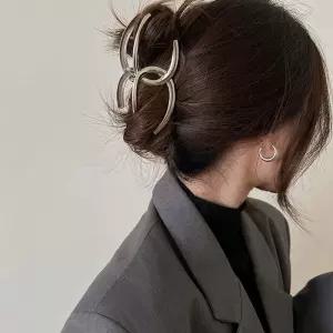 유니크 실버 메탈 힙스트 시크 여성 헤어 집게핀