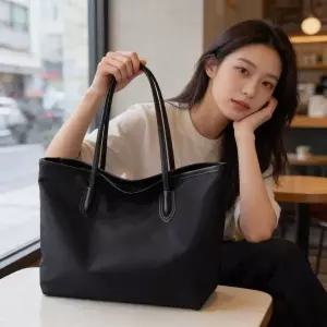 기저귀가방 숄더백 여성 보부상 데일리 빅백 수납 가방 파우치