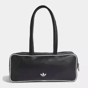 아디다스 오리지널 아디다스오리지널ADICOLOR ELONGATED AIRLINER 백 KD7851 1105988644