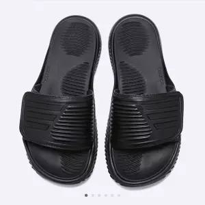 (GY9416)  ALPHABOUNCE SLIDE