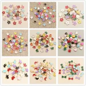 50PC 에나멜 나비 꽃 스타 하트 작은 매력 펜던트 DIY 쥬얼리 제작 액세서리 공예 팔찌 목걸이 귀걸이