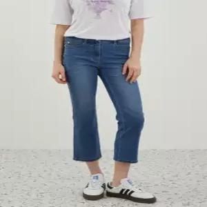 올리비아로렌 자수 포인트 부츠컷 데님 VVCMP4M4261 EIC