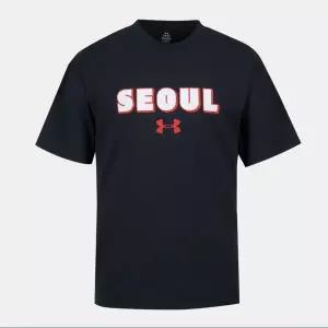 [언더아머](대전신세계)6015439-001 블랙 남녀공용 서울 랜드마크 SS 반팔티셔츠 오버핏 면
