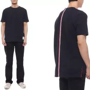 [롯데백화점]톰브라운 남성 센터백 스트라이프 반팔티셔츠  MJS056A 00050 415 24F