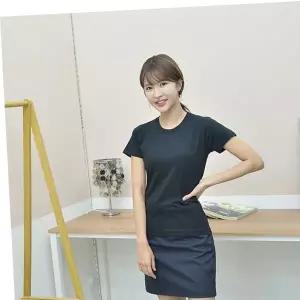 교복몰 라인이 잡혀있는 여자 검정 반팔티 교복