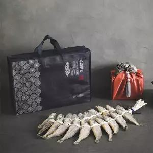 [자연맛남][바로배송]법성포 오가 영광굴비 선물세트 10마리 1kg(20-21cm) (지함/채반/가방포함)