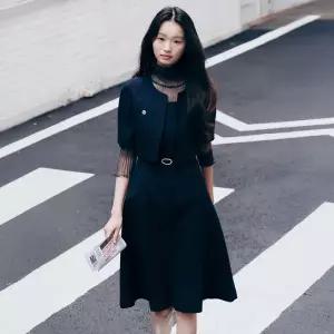 [롯데백화점]케네스레이디 [정상가 279,000원] 뉴에뜨 플레어 원피스 (ENOPPE60)