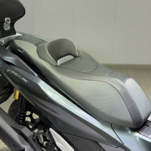 PCX구동계 개조된 오토바이 부품 2026년식 PCX160 블랙 등받이 그레이 20182026년식 쿠션 PCX150 PCX125 호환 시트