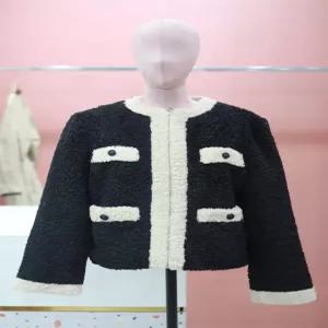 플라스틱아일랜드 컬러 배색 숏 무스탕 자켓 PP4MJ082 675465