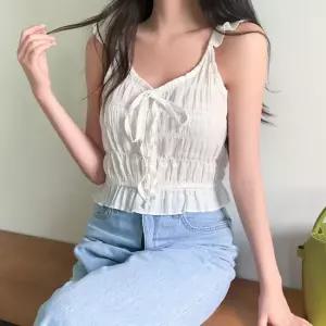 [옷자락] 여자 리본 셔링 밴딩 크롭 프릴 나시 셔츠