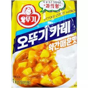 중간맛 카레 (오뚜기 1K) 가루 약간매운 과립형 가공 즉석 먹는 음식 요리 조리