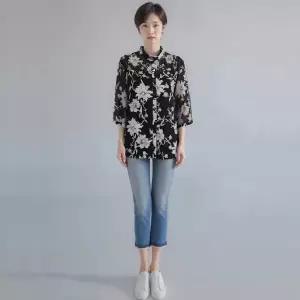 [롯데백화점]모라도 24년 봄 여름 중년 여성 하프넥플리츠블라우스 ROM8BL456F-CC