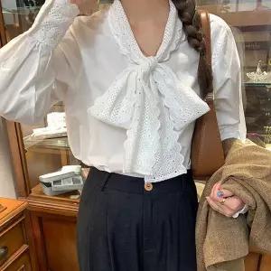 여성용 펀칭리본 레이스 소매 리본장식 루즈핏 남방 타이넥 긴팔 셔츠 코튼 면 블라우스 NL