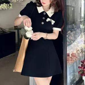 친절한탄씨 카라 배색 반팔 리본 브로치 블랙 플레어 미니 폴로원피스 귀여운원피스 키작녀원피스