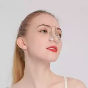콧구멍 코집게 콧대 콧볼 휜코 코뽕 예쁜코 코리프팅 코높이 높이기 노즈업