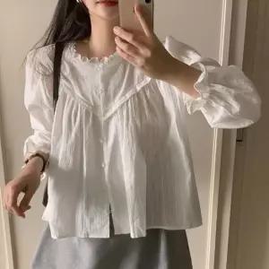 여성블라우스 라운드 펀칭 레이스 블라우스