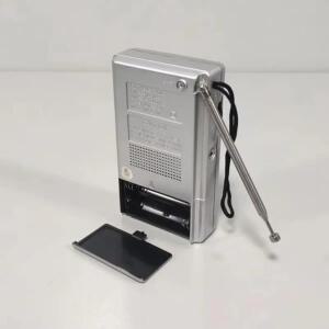ICF-962 휴대용 포켓 라디오 AM FM 3.5mm AUX 미니 워크맨 2xAA 배터리 야외 스테레오 걷기 하이킹 캠핑