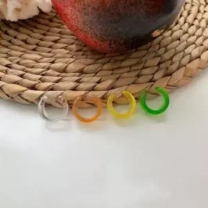 이어커프귀걸이 볼드 귀찌 이어커프 링 귀걸이 아크릴 패션귀걸이