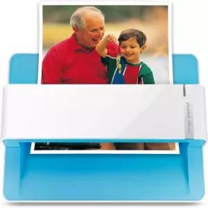 Plustek 포토 스캐너 ePhoto Z300은 4x6인치 사진을 2초 만에 스캔하며 CCD 센서로 자동 크롭과 데스큐