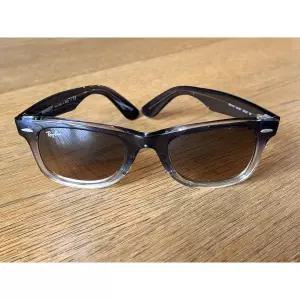 레이밴 RB2140 웨이퍼러 핸드메이드 그라데이션 블랙 프레임 렌즈 선글라스 50mm