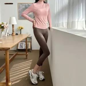 친절한탄씨 노브라 폴라티 패드 내장형 목폴라 티셔츠 여성티 캡내장형티 스판티 폴라티 봄가을티