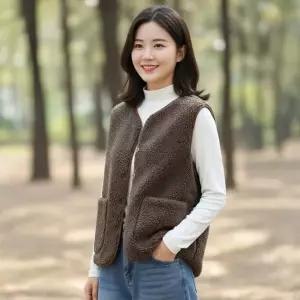 [하프클럽/알티피아]뽀글이 조끼 여성 방한 보온 조끼 경량 내피 사무실 실내 외출용 조끼