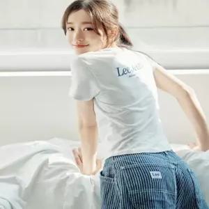 리 우먼 스몰 트위치 로고 타이포 티셔츠 라이트그레이 LE2602ST90LG