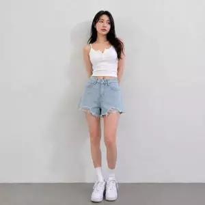 [텐바이텐][홍은]찢청반 바지 디스트로 이드 데님 하이 웨스트 반바지 데님쇼츠