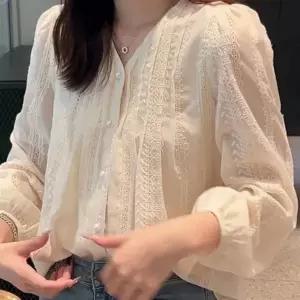 여성용 펀칭 자수블라우스 긴팔 가디건 셔츠