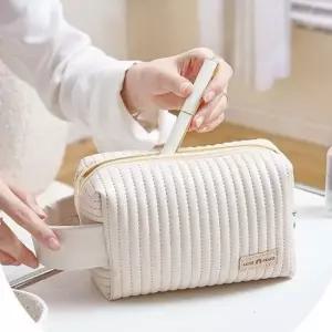 3컬러 세로 퀼팅패턴 소프트 화장품 휴대 수납파우치