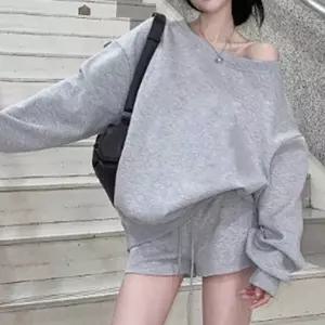 [하프클럽/]여성 오프숄더 맨투맨 루즈핏 긴팔 티셔츠 드롭숄더 데일리 캐