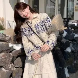 옷자락 루즈핏 크롭 하이넥 노르딕 패턴 집업 니트 스웨터_5