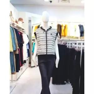 올리비아로렌 sh06 후드 데님 자켓  VVCAN4M5376