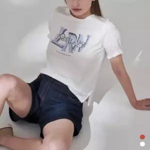 올리비아로렌 / 로렌 프린트 티셔츠 VVBAS5M3271 / 애플아울렛 ( 브라운 화이트 )