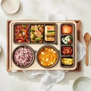 [본도시락] 매콤낙지 꽈리닭구이 한상