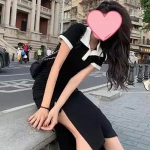 카라 포인트 옆셔링 반팔 배색 원피스 페미닌룩 데일리룩