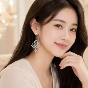 센스유 큐빅 샹들리에 롱드롭 실버귀걸이