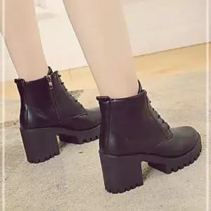 부츠 끈워커 여행 블랙 통굽숏 신발 코디 여자 패션 ZW79EDEE
