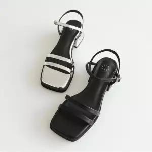 엘칸토 인텐스 여성 스트랩 미들힐 샌들 4cm LCWW56I526