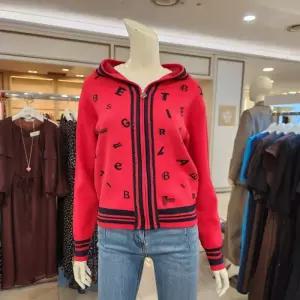 [베스띠벨리]배색레터링집업가디건BLCCI2963RE-BP